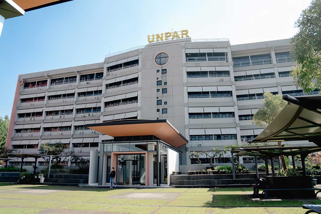 Lokasi-Foto-Gedung-9-Universitas-Katolik-Parahyangan-Resized